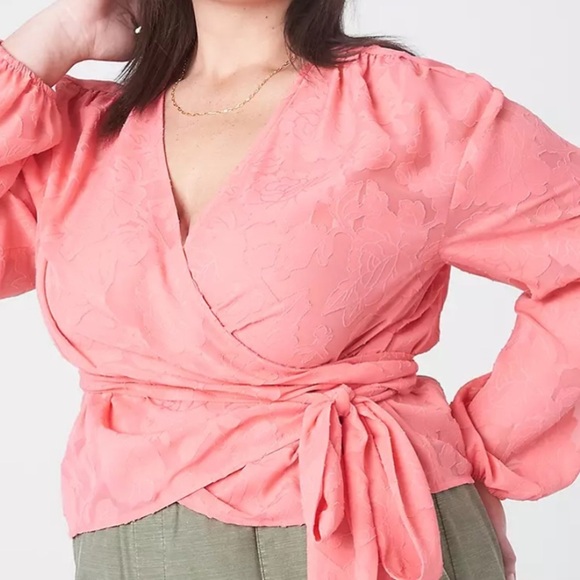 Lane Bryant Size 18 Contemporary Feminine Print Sheer Classic Crop Wrap Top NWT - Picture 2 of 9
